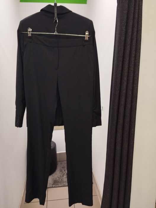 Продам классический костюм