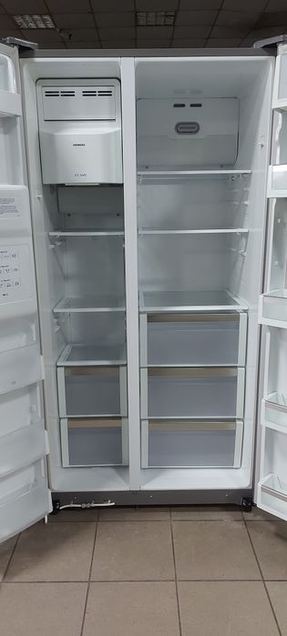 Холодильник сіменс side by side