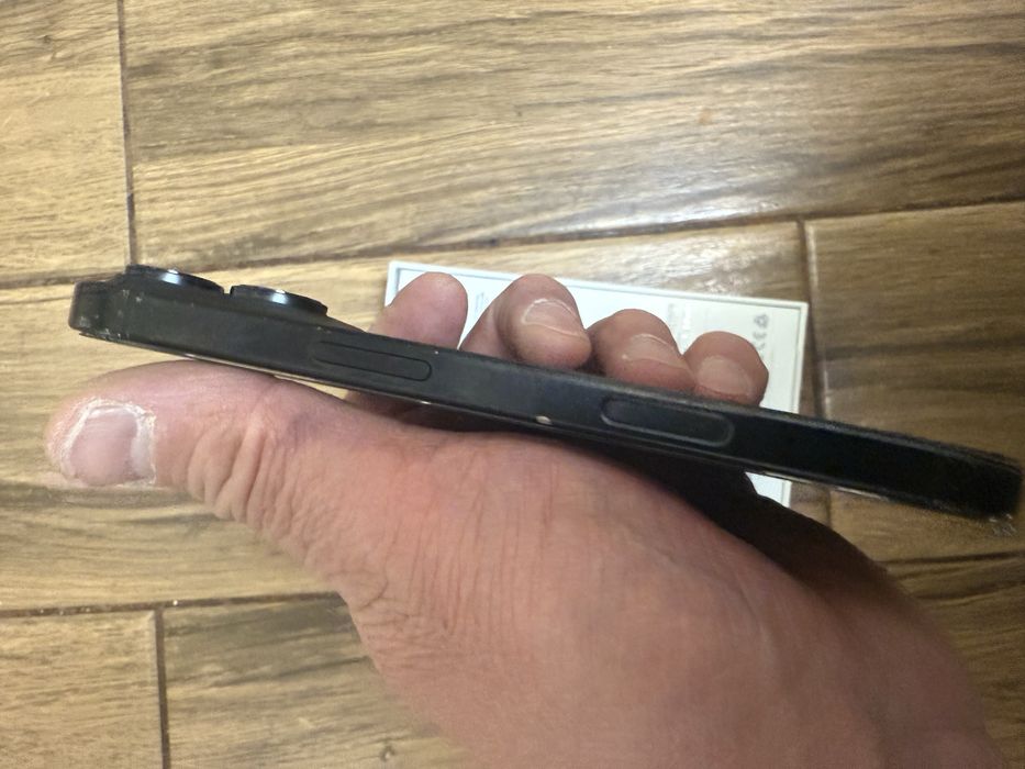 iPhone 16pro  128gb e-sim