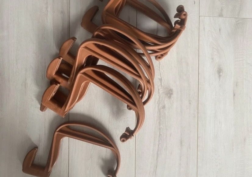 Uchwyty  na doniczki