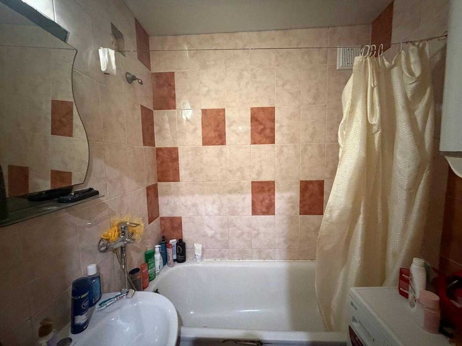 Продам 2к квартиру ул. Терещенківська 4 (ж/м Левобережный 1)