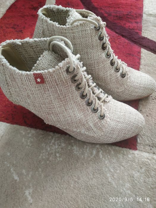 Стильні жіночі ботильони, 37 розміру