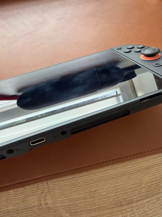 Nintendo switch 2 з іграми, чохлом та додатковими джойконами