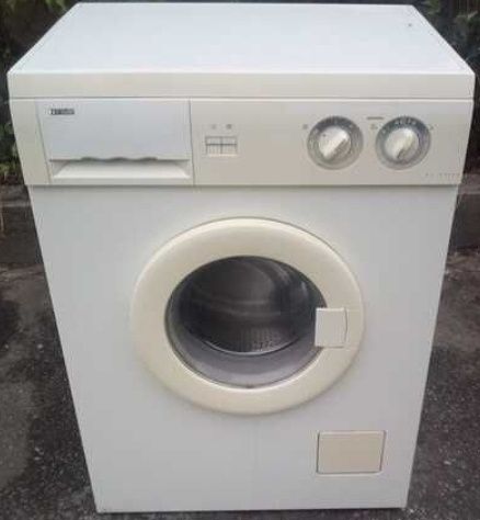 Пральна машинка.