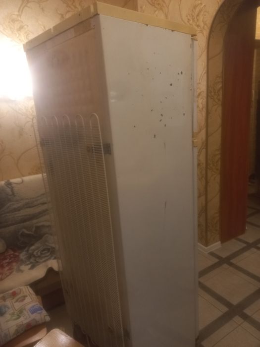 Продам холодильник
