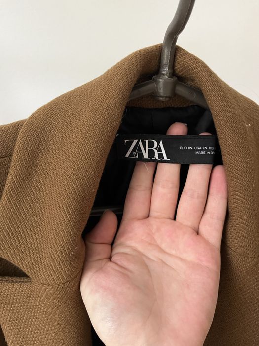 Пальто Зара вовняне, в ідеальному стані