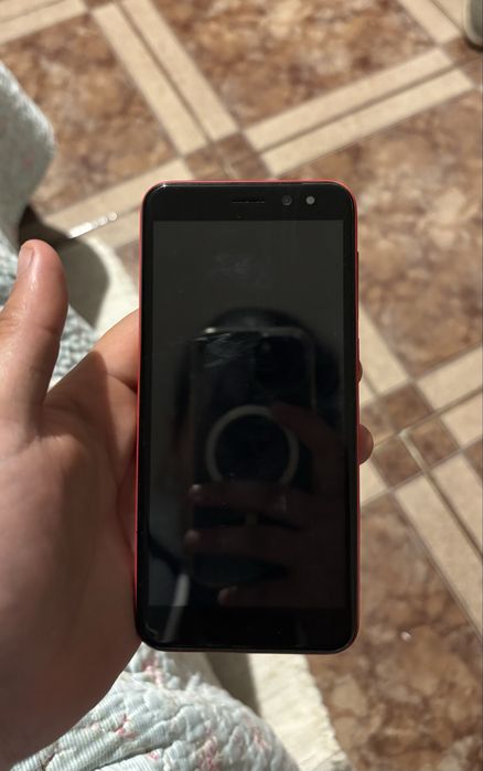 Qubo EOS-RD Smartphone, used very few times63825513915267121