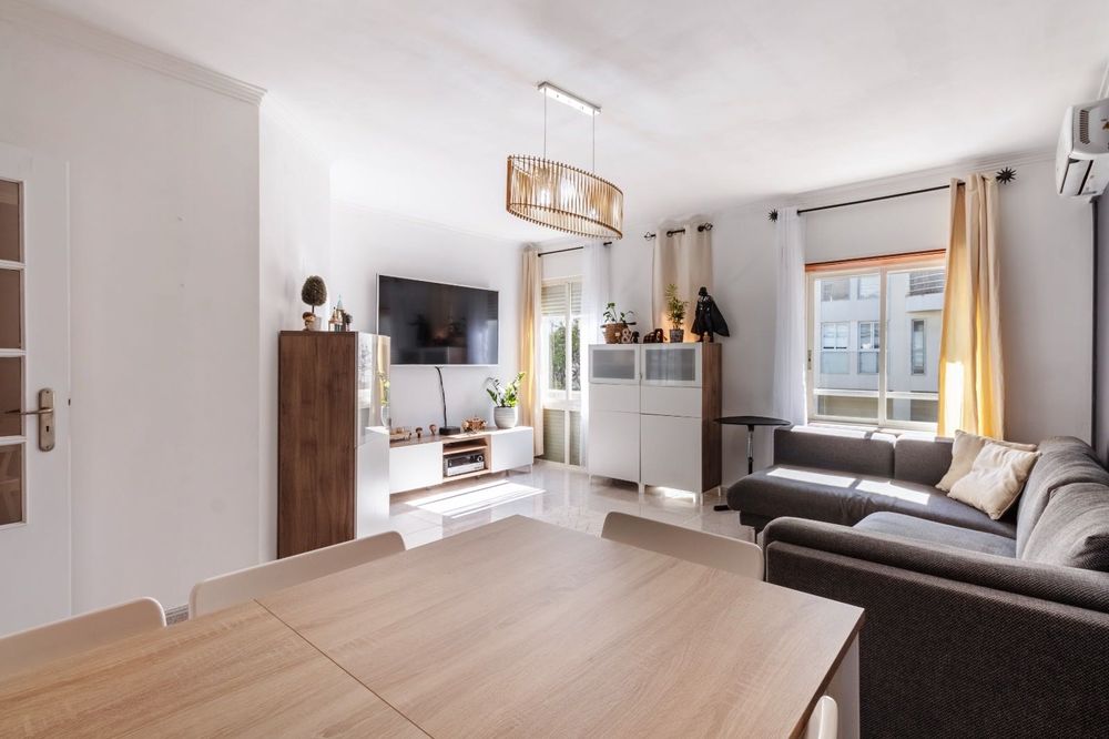 Sala IKEA - Aparadores, Móvel TV e Sofá