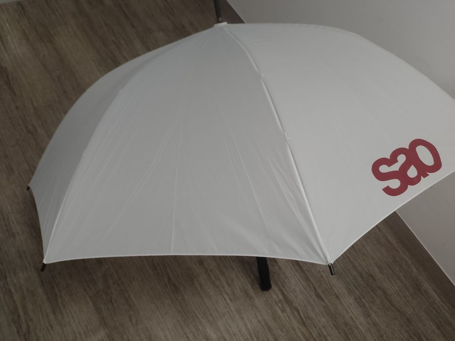 Sprzedam parasol długość 94 cm.