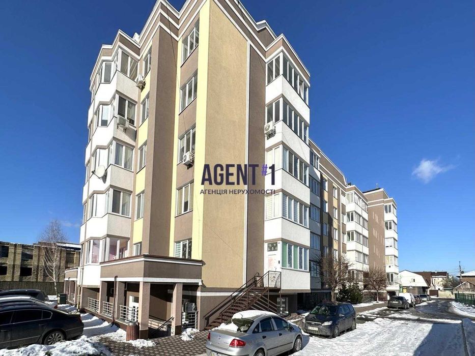 Фасадне приміщення на першому поверсі в ЖК Сучасний, 70 кв.м.