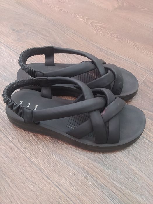 Сандали босоножки сандалии 39 р (25,5 см)