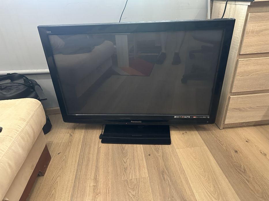 Telewizor panasonic 42 cale z przystawką android TV mi box 4k