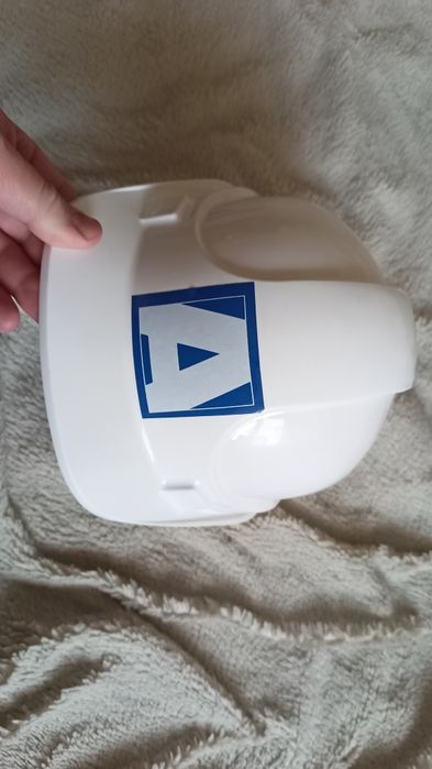 Оригінальна нова будівельна  каска