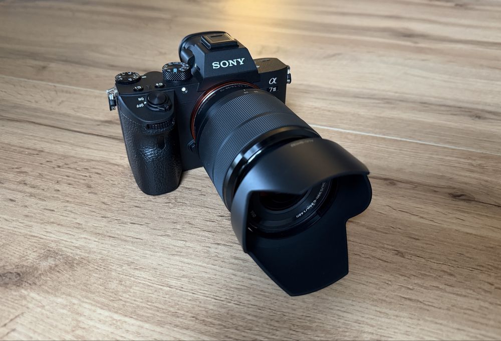 Sony A7 III + obiektyw – świetny stan, komplet - gwarancja