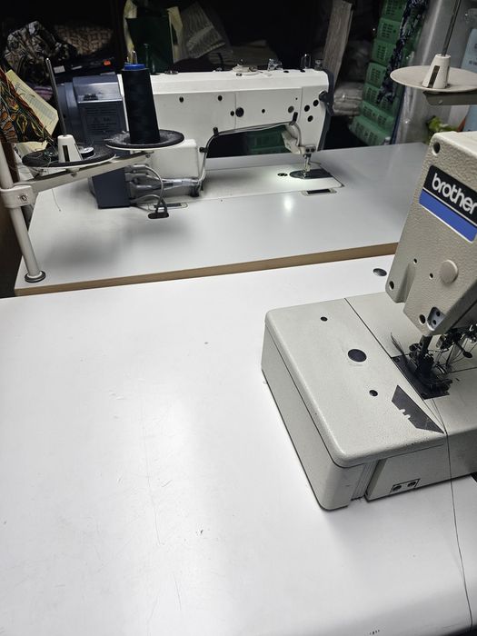 Maquina para interlock  ideal para coser mMaquina para interlock  ideal para coser malhas
