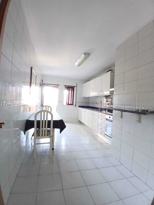 Apartamento T2+1 Creixomil