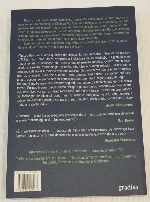 Livro "Mourinho, porquê tantas vitórias?"