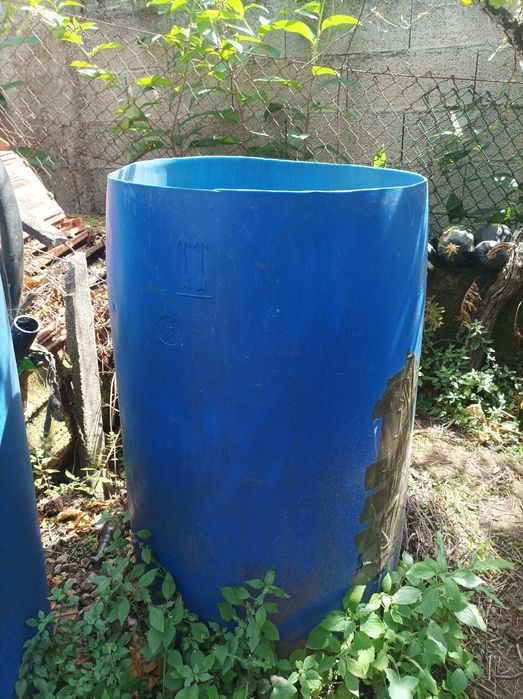 Bidões para água 1000litros e outros