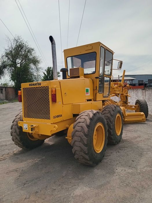 Автогрейдер Komatsu