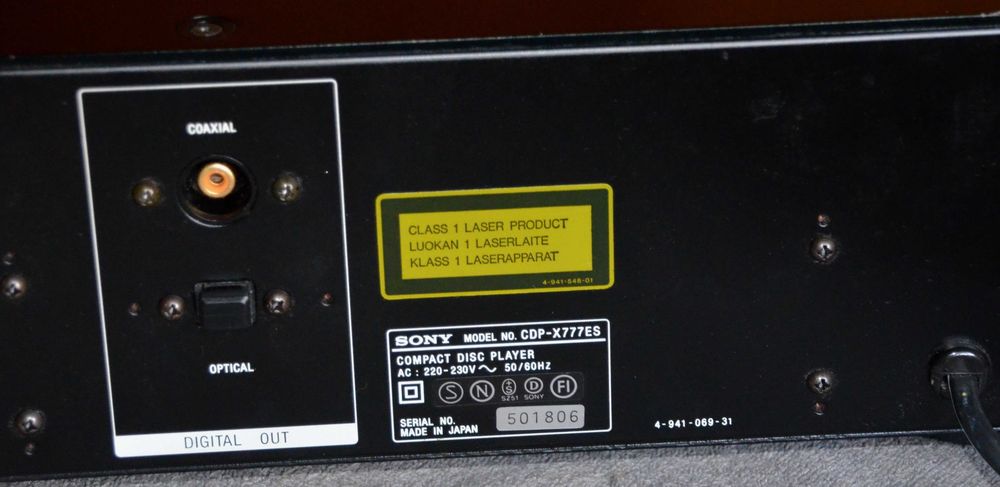 High`End  Sony CDP-X777ES  + drewienka odtwarzacz CD oryg. + Pilot