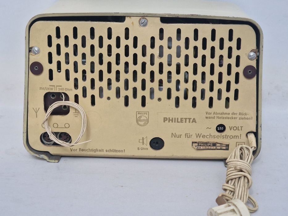 Rádio antigo reparado Philips