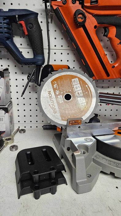 Ukośnica z posuwem Evolution R185SMS-Li EXT 185mm bez aku