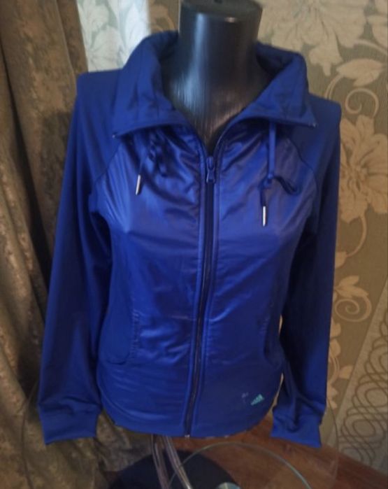 Новый спортивный костюм Adidas,XS