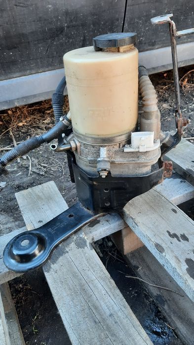 TRW pompa wspomagania Opel Vectra C Signum