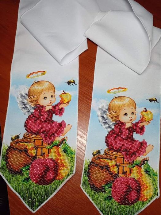 Бісером вишитий бант на Спаса