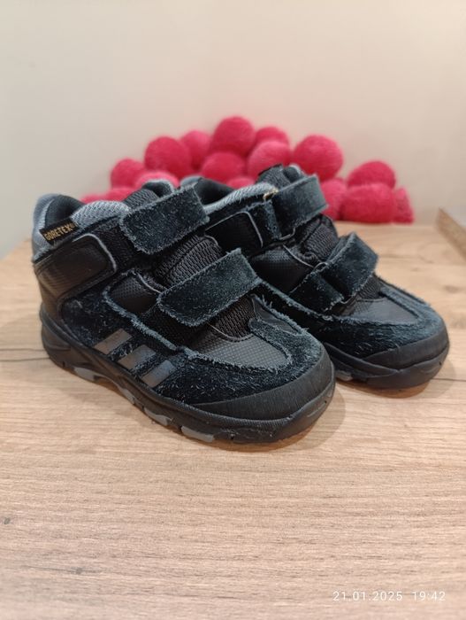 Adidas gore-tex 23