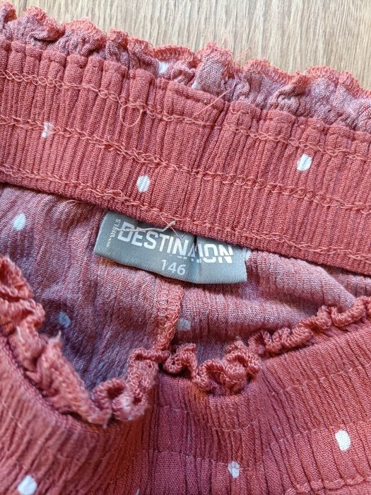 Luźne spodnie z szeroką nogawką