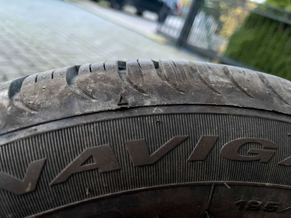 Opona używana całoroczna 185/60 R14 Dębica Navigator 3 - 1 szt