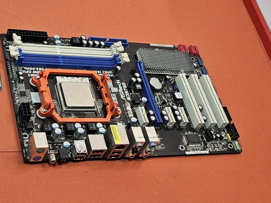 płyta główna ASRock M3N78D, AMD Phenom II X4 B95