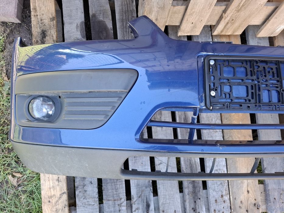 Ford Focus mk2 zderzak przód 36 DA3