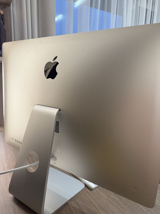 IMac 2020, i5, 512 ssd, 16gb ram;  идеал