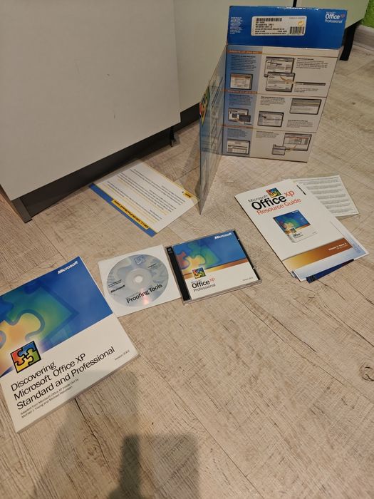 Microsoft Office XP box