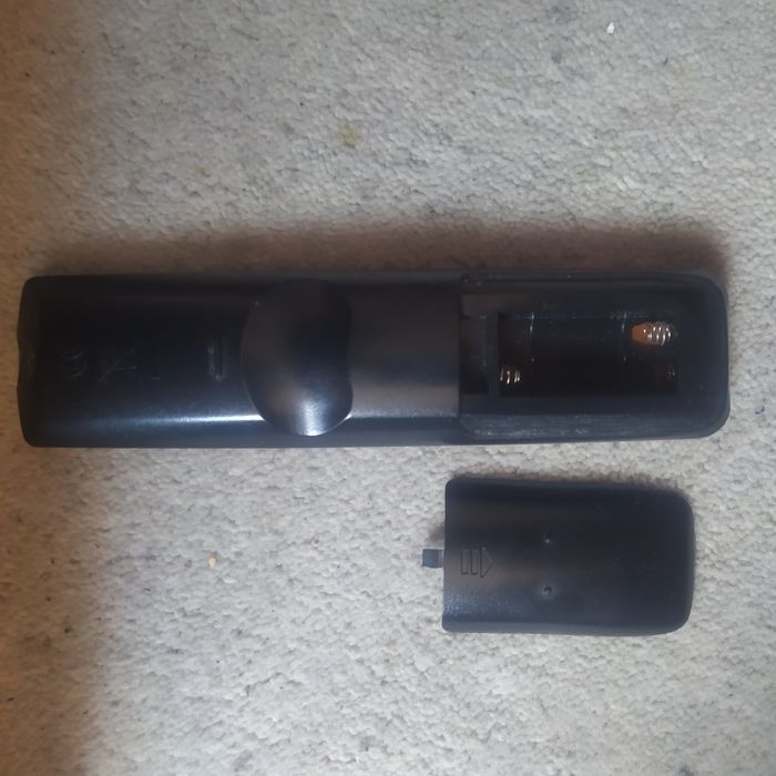 ORYGINALNY Pilot Ferguson RCU-240 dla Tuner DVB-T2 Ariva