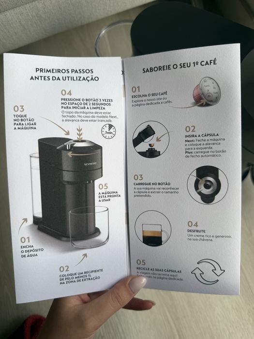 Maquina de Café Nespresso Vertuo