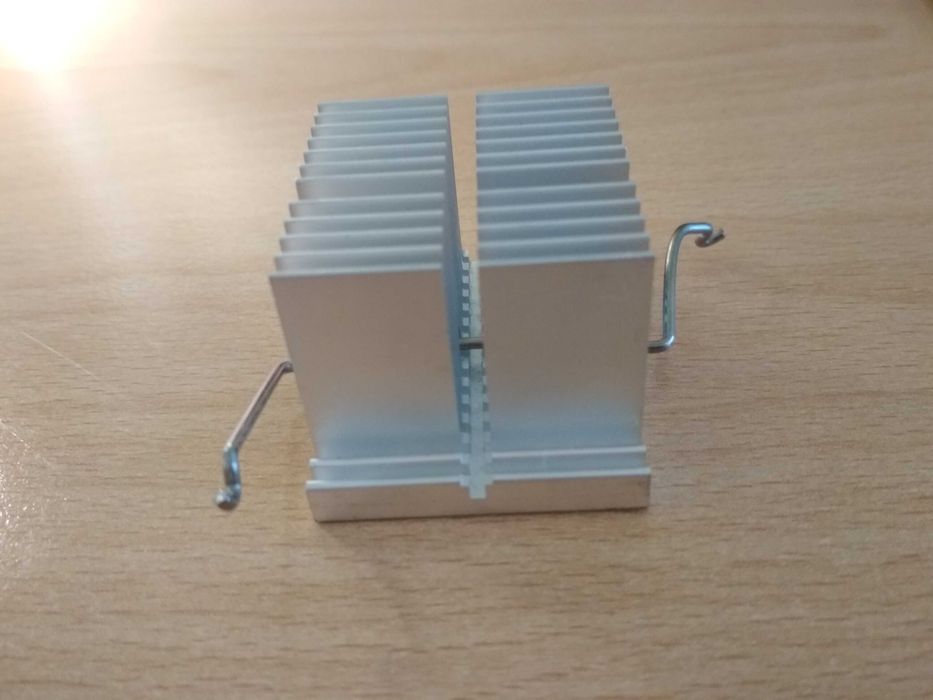 Aluminum heatsink (алюминиевые теплоотводы/радиаторы) 35x42,5x28мм