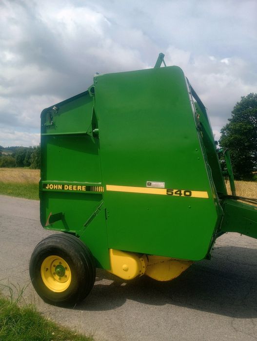 Prasa rolująca John Deere 540 / 545  super stan!