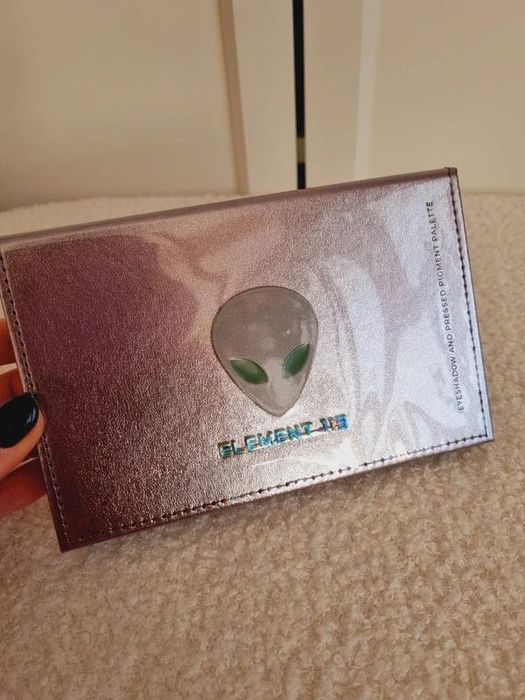 Adept Cosmetics Element 115 Eyeshadow Palette paleta multichromy