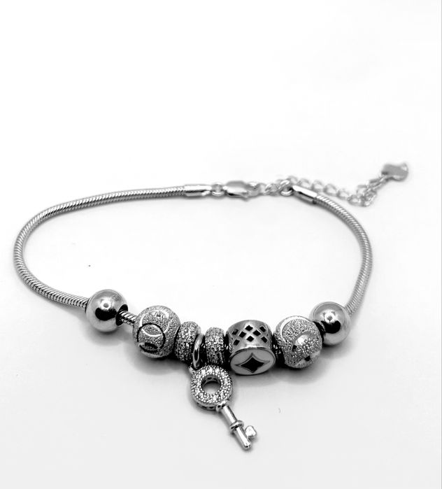 Nowa srebrna bransoletka