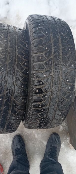 Шини бріджстоун 196/65/16 шип