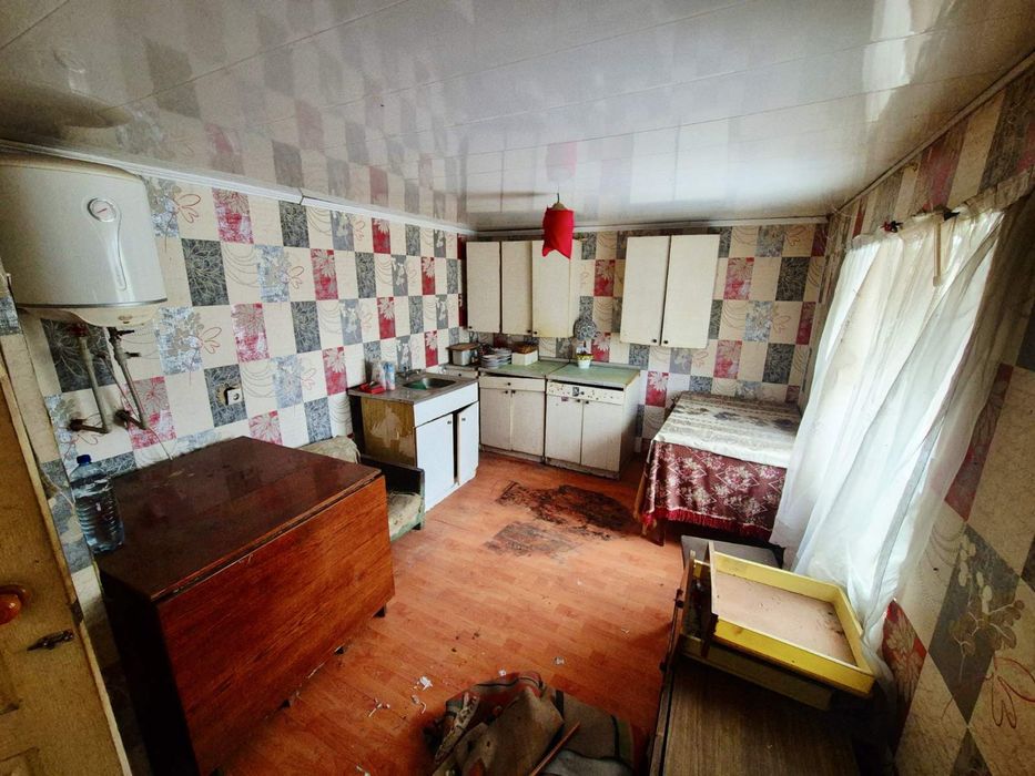 Пів Будинку з окремим подвірʼям.Кушівка