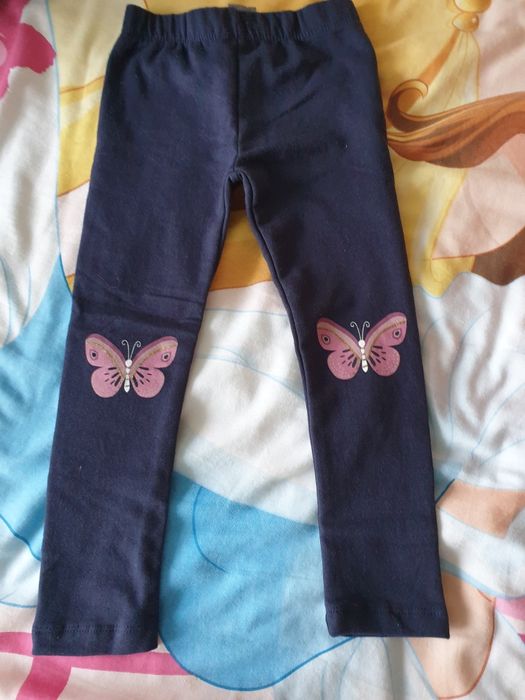 Leginsy. Rozmiar 104