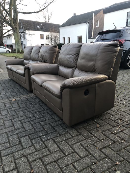 Шкіряні дивани електро-реклайнери двох та тримісний. Galia Italia