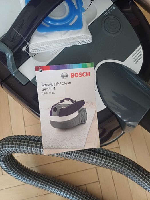 Продам порохотяг  Boschaquawash&clean  serie 4 бв