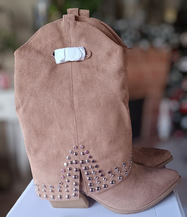 Texana camel n 40 com tachas cravadas , 
 Nunca usada com caixa origin