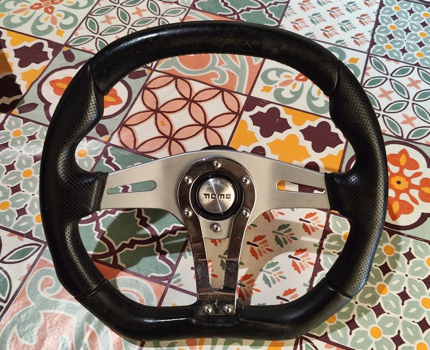 Volante momo trek r com cubo para volkswagen/audi/porsche