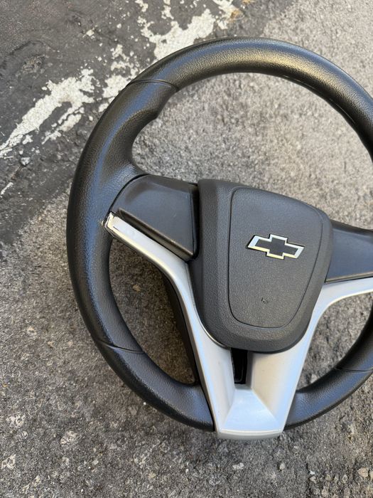Volante cruze serve em opel